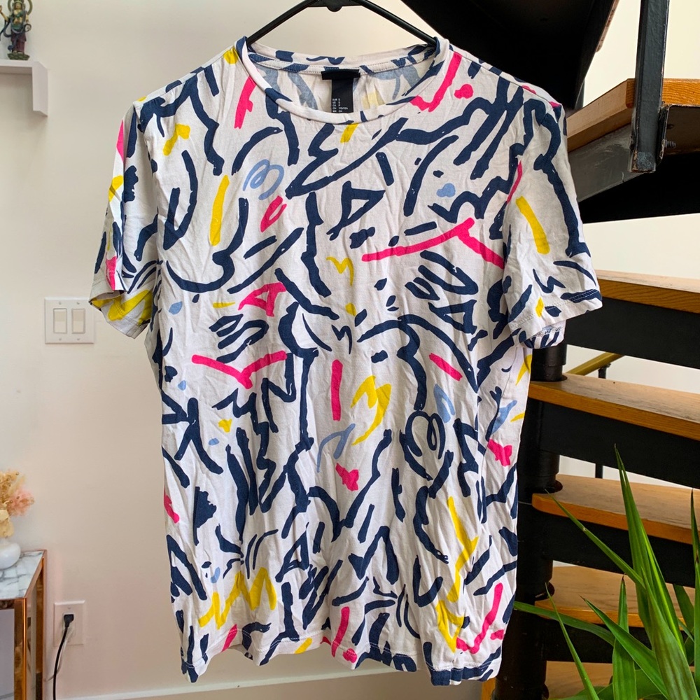 H&M Squiggle Pattern T-shirt Size S